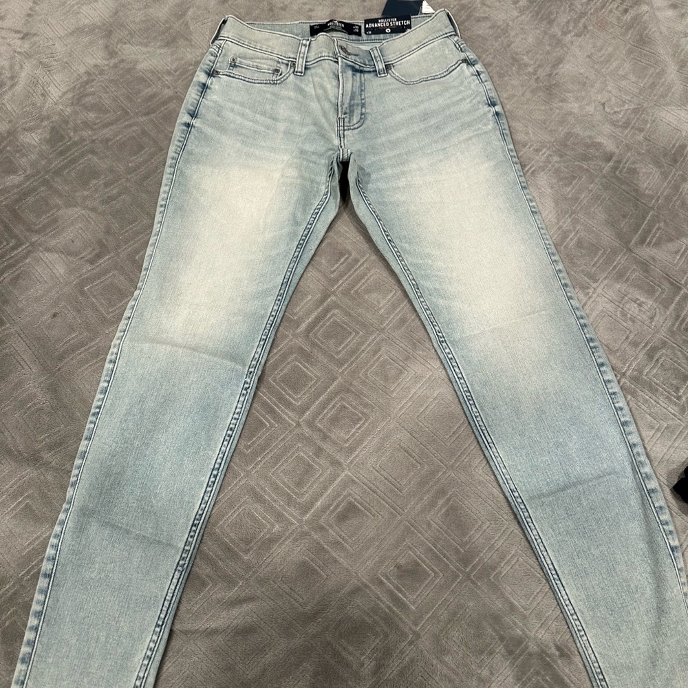 Hollister Men’s Faded Blue Denim Jeans .Brand new with tag size 30x30